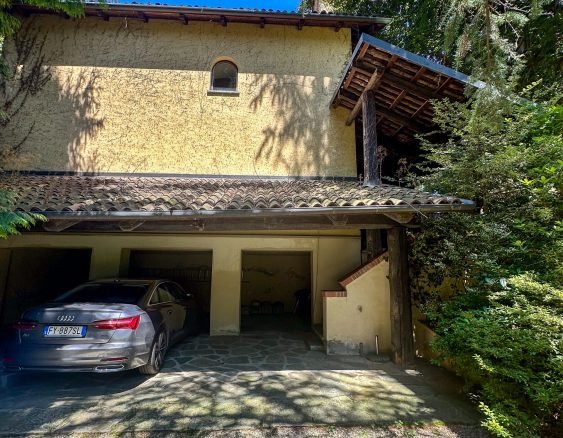 BIELLA VIA DELL'ACQUA-1667