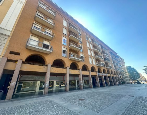 BIELLA_PIAZZA VITTORIO VENETO 2 PIANO-24