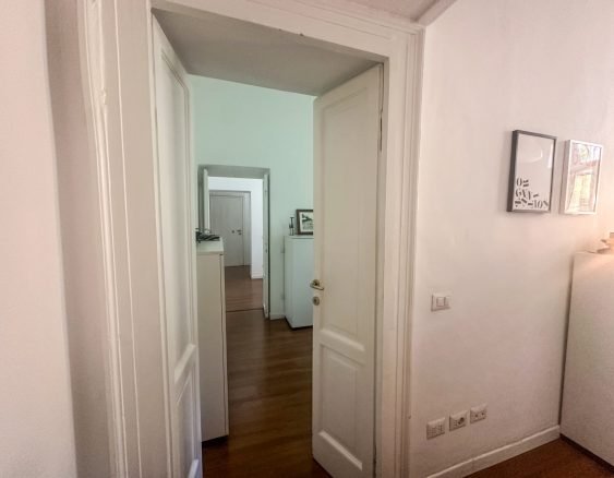 Milano - CARDUCCI - SAN CRISTOFORO - AMPIO UFFICIO-12