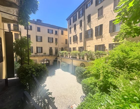 Milano - CARDUCCI - SAN CRISTOFORO - AMPIO UFFICIO-26