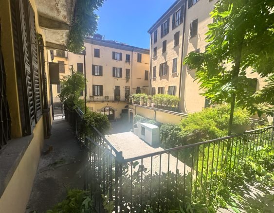 Milano - CARDUCCI - SAN CRISTOFORO - AMPIO UFFICIO-27