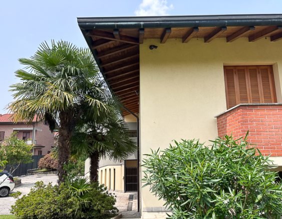 VILLA LATO CAMERE SEVESO-0696